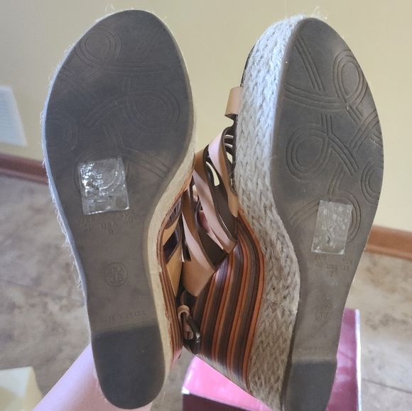 Stacks - Picture 3 of 4